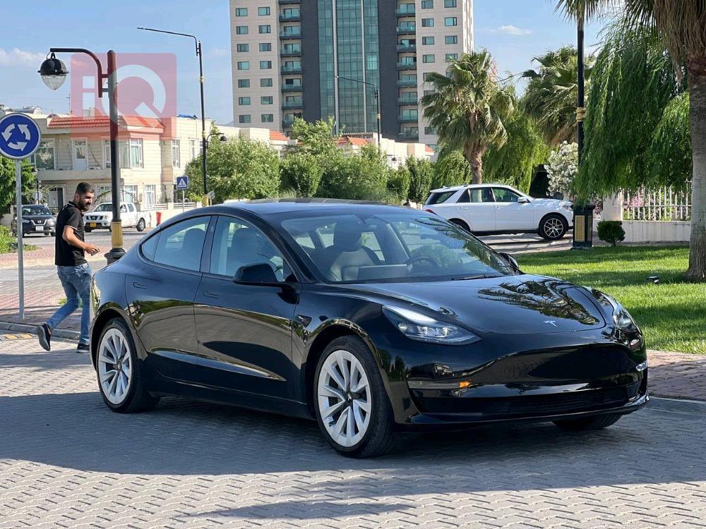 تسلا موديل 3